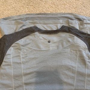 Lululemon workout tee shirt
